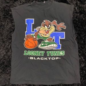 Vintage looney tunes shirt